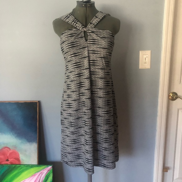 Athleta Dresses & Skirts - Athleta strappy dress size M